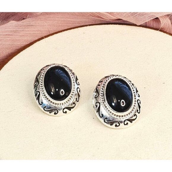 Vintage Taxco Mexico Onyx Clip-On Earrings - Picture 1 of 7